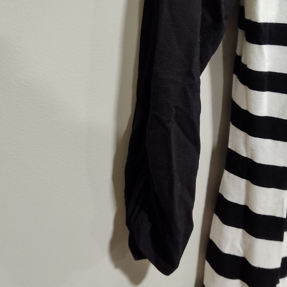 WHBM White House Black Market Women's Tunic Shirt Black/White Stripe, Small - Picture 3 of 6